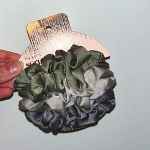 Kitsch Brand 6pc Silk Scrunchies